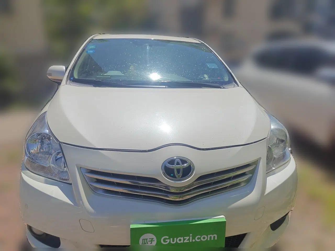 Toyota Verso 2011 180G CVT Luxury Edition — миниатюра 2