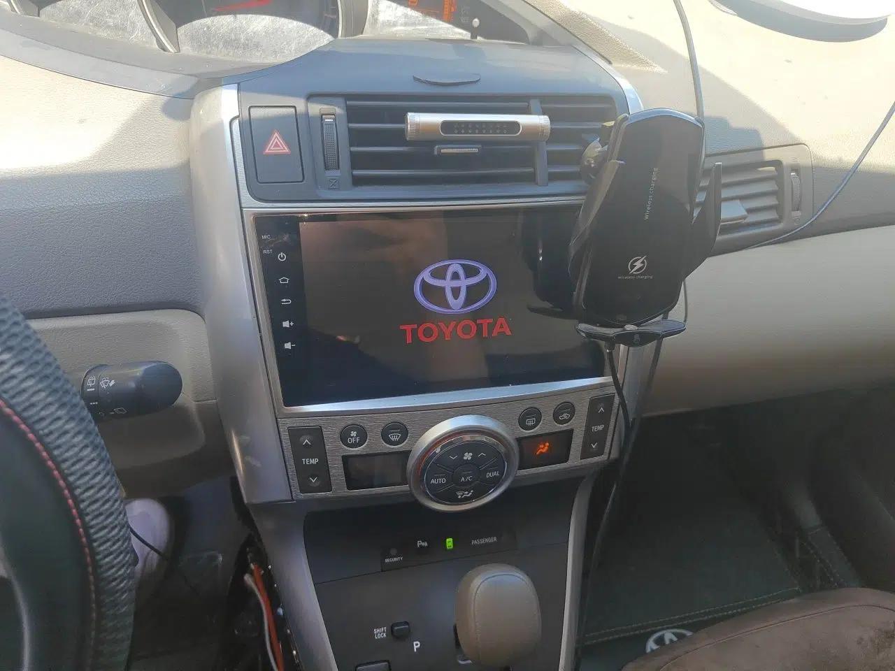 Toyota Verso 2011 180G CVT Luxury Edition — миниатюра 14
