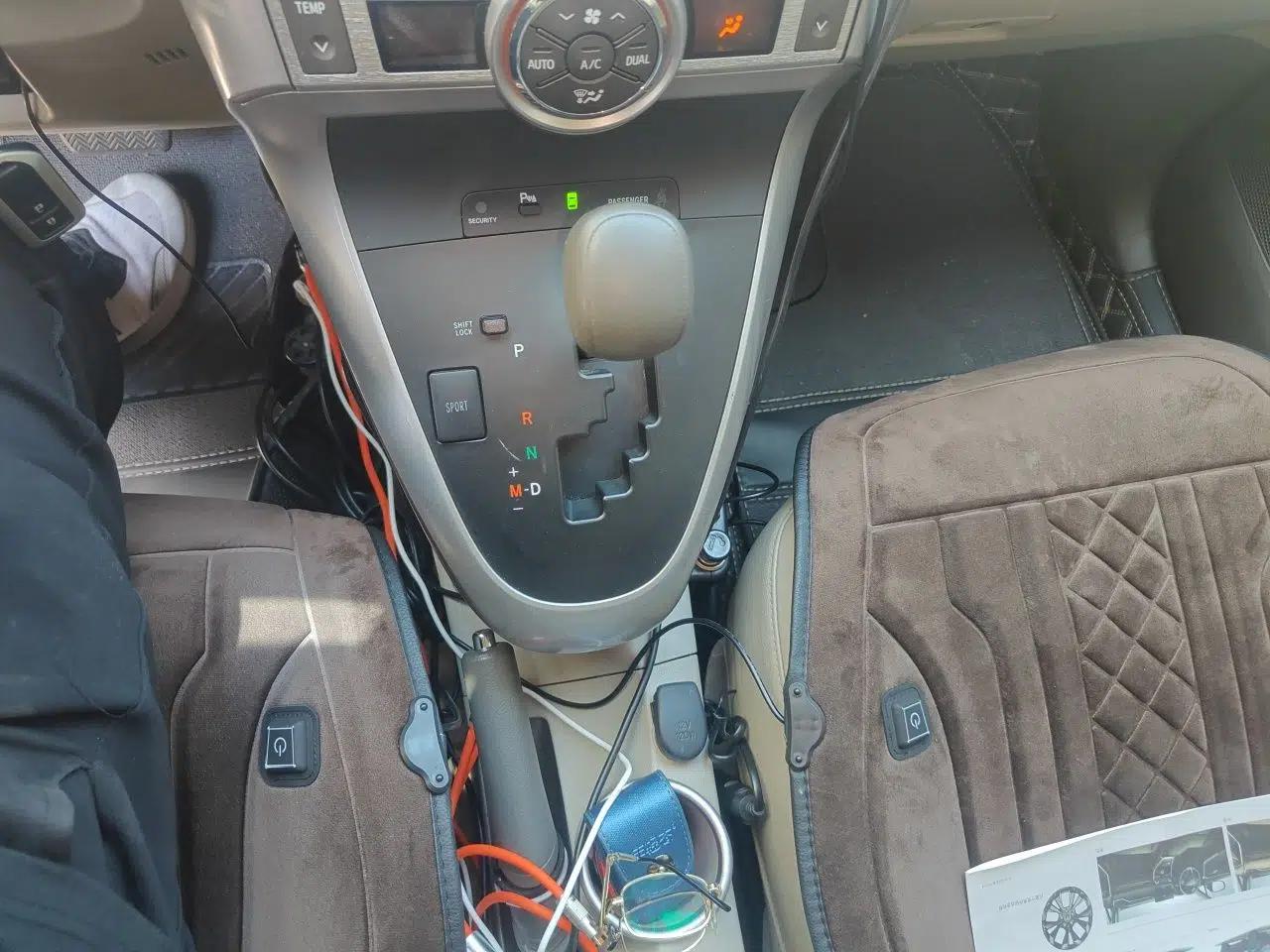 Toyota Verso 2011 180G CVT Luxury Edition — миниатюра 15
