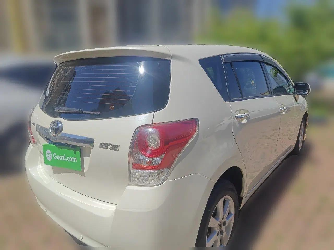 Toyota Verso 2011 180G CVT Luxury Edition — миниатюра 6