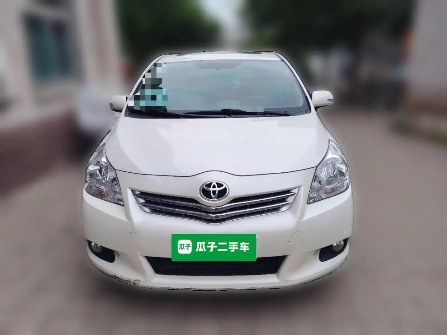 Toyota Verso 2014 Starlight 180G CVT Comfort Edition — миниатюра 2
