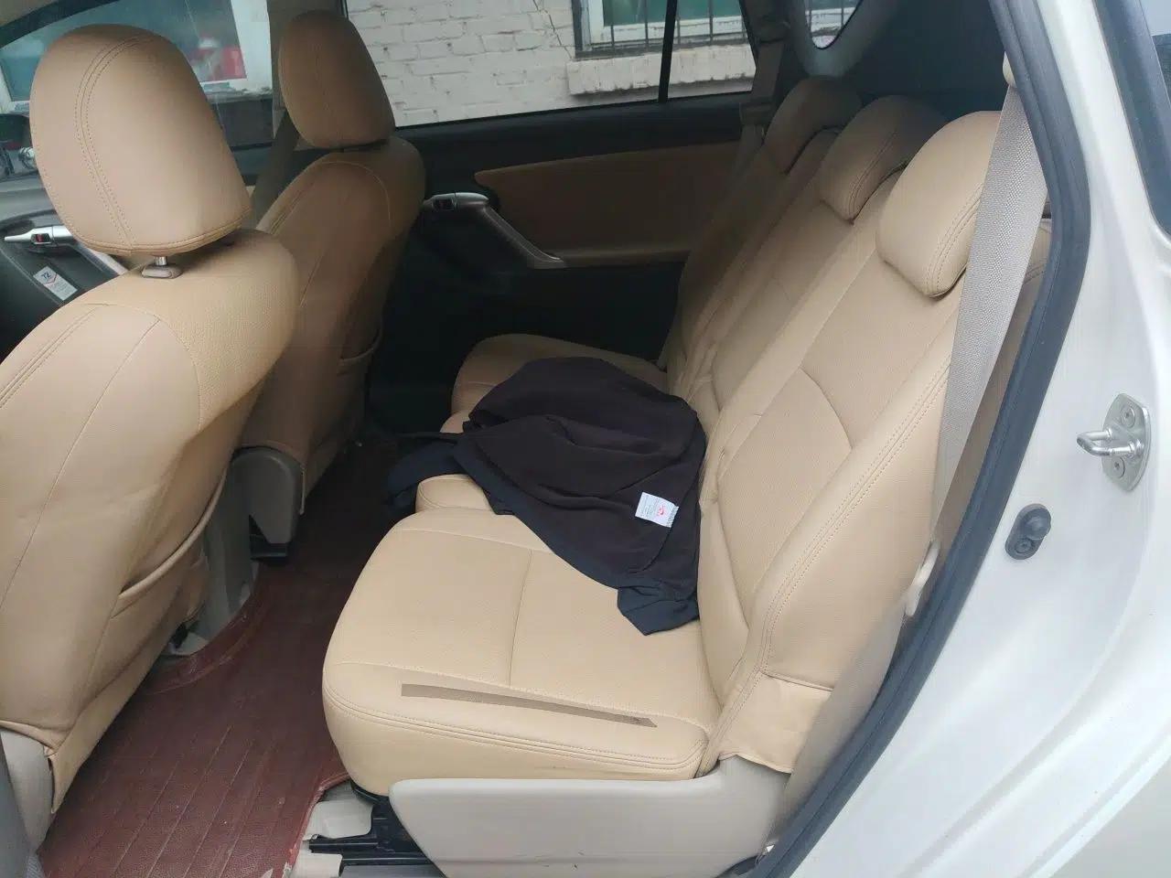 Toyota Verso 2014 Starlight 180G CVT Comfort Edition — миниатюра 18