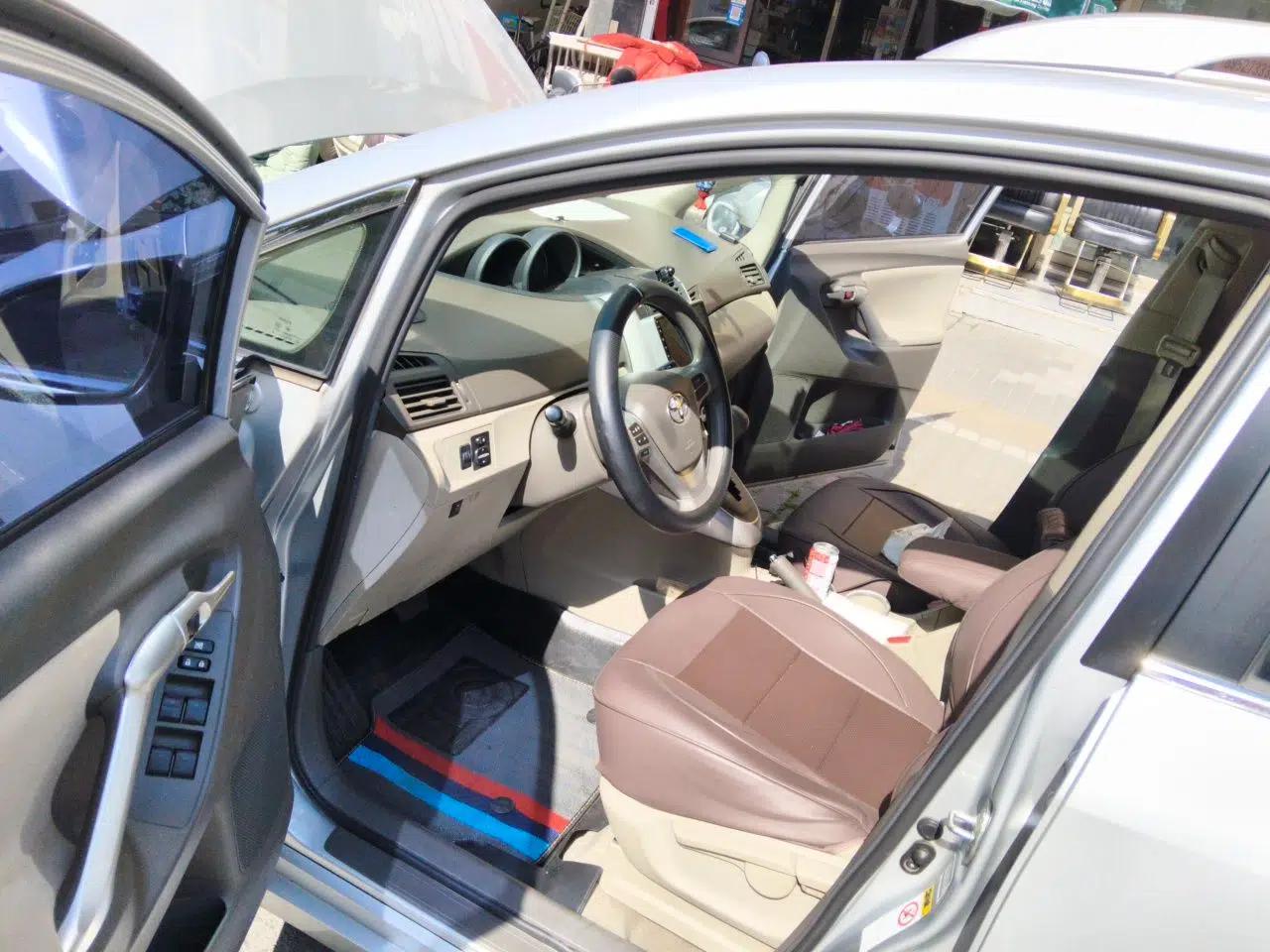 Toyota Verso 2014 Starlight 180E CVT Elite Edition — миниатюра 17
