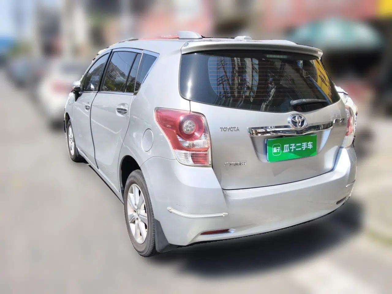 Toyota Verso 2014 Starlight 180E CVT Elite Edition — миниатюра 4
