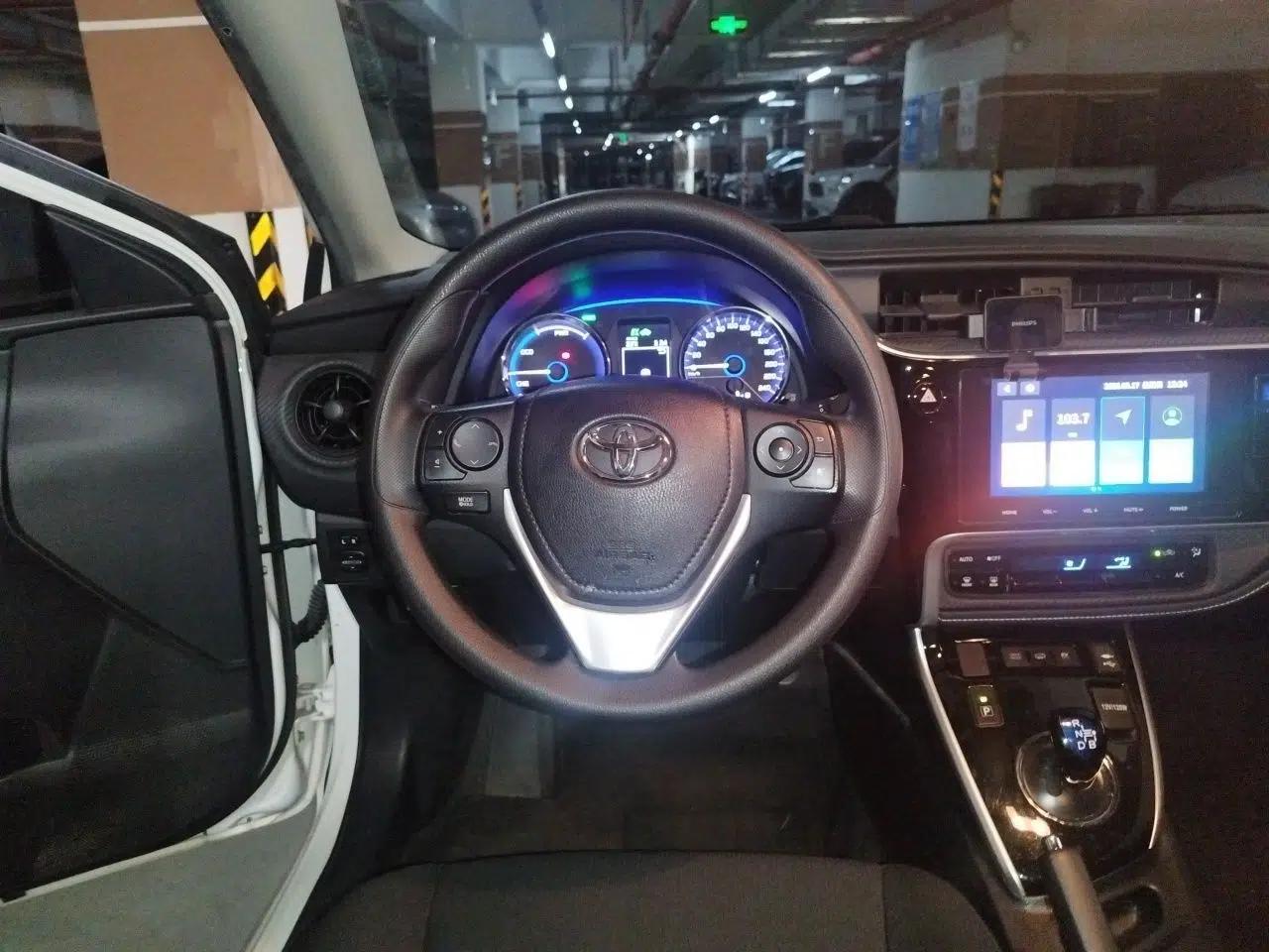 Toyota Levin Hybrid E+ 2019 1.8L GS E-CVT Elite Model with Sunroof — миниатюра 11