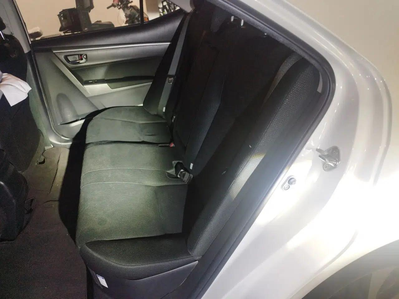 Toyota Levin Hybrid E+ 2019 1.8L GS E-CVT Elite Model with Sunroof — миниатюра 18
