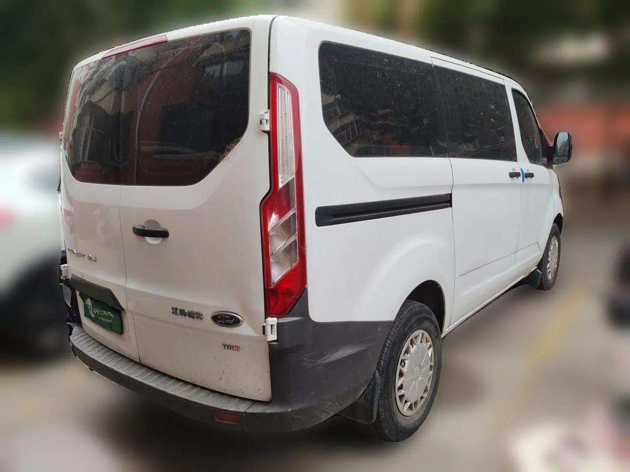 Ford Transit  — миниатюра 6