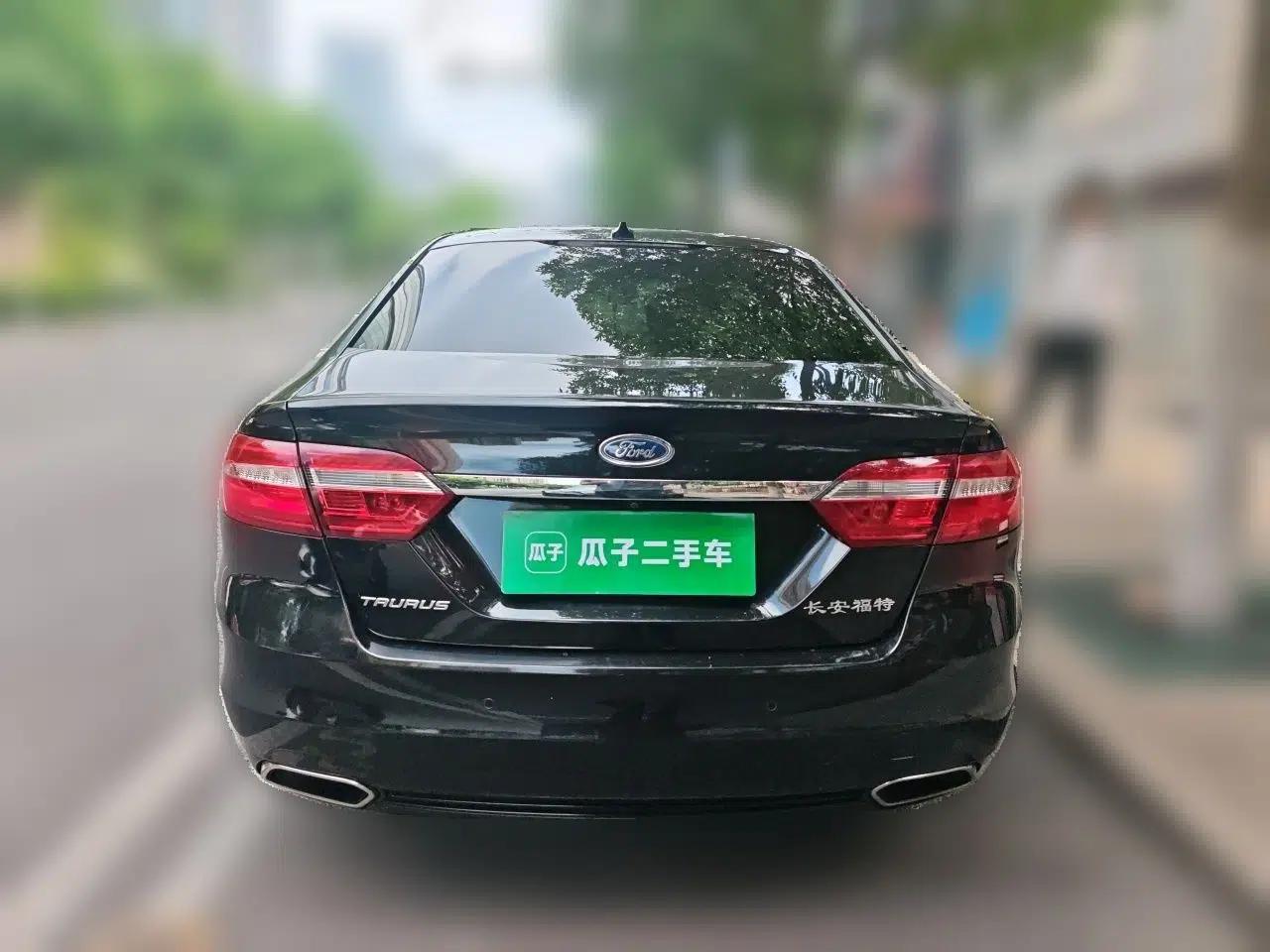 Ford Taurus 2017 EcoBoost 245 Luxury Model — миниатюра 5