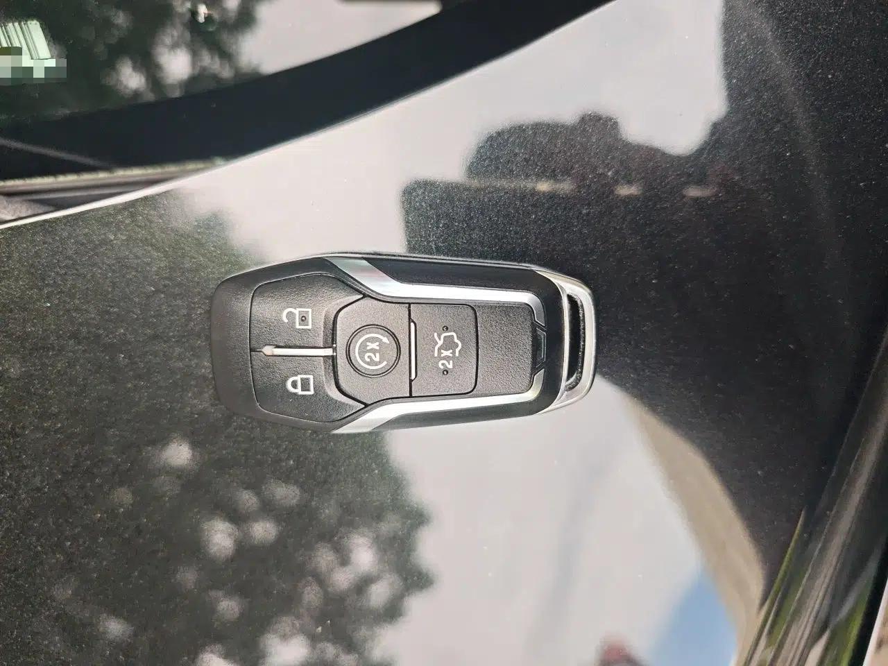 Ford Taurus 2017 EcoBoost 245 Luxury Model — миниатюра 9
