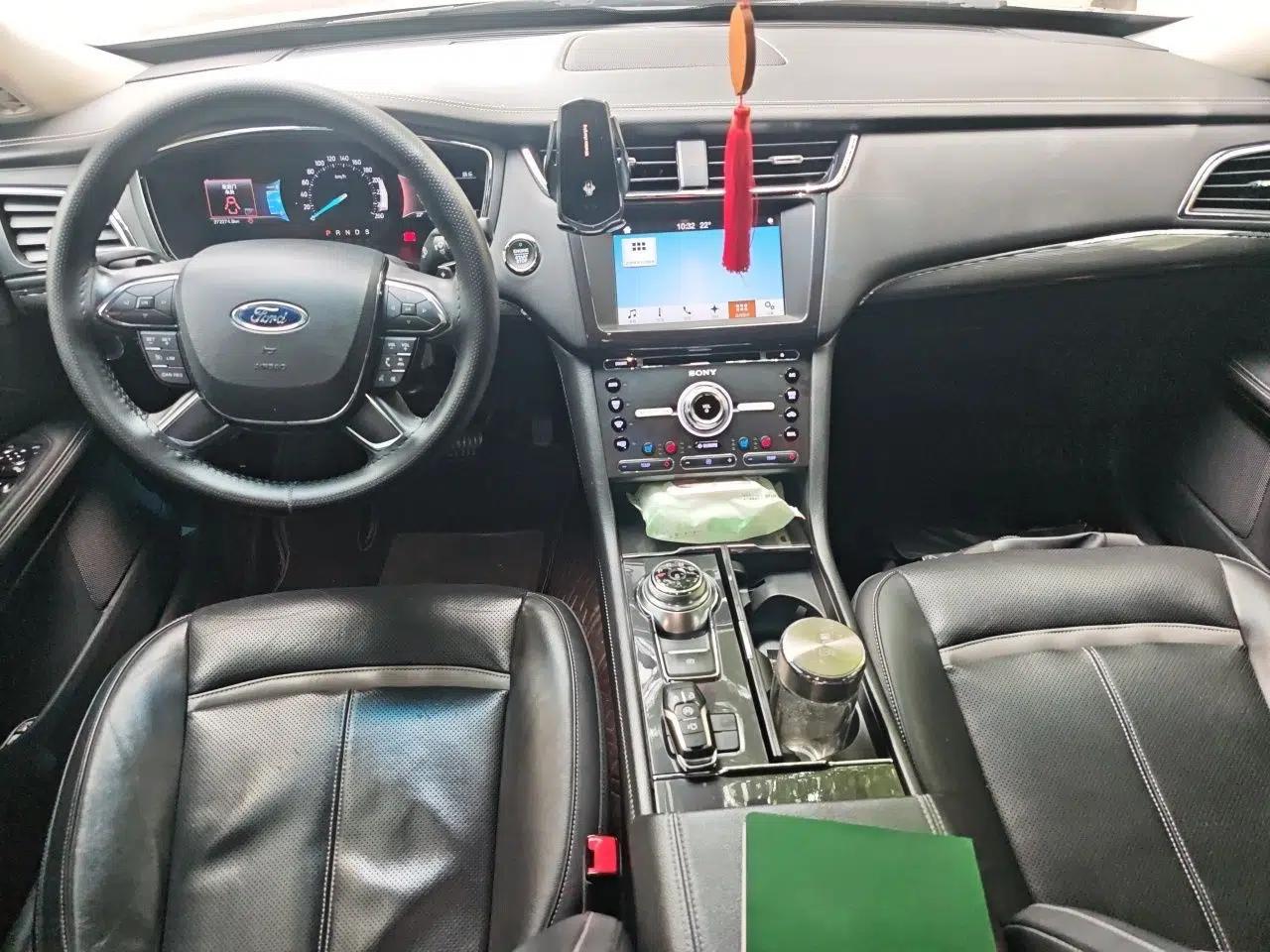 Ford Taurus 2017 EcoBoost 245 Luxury Model — миниатюра 10