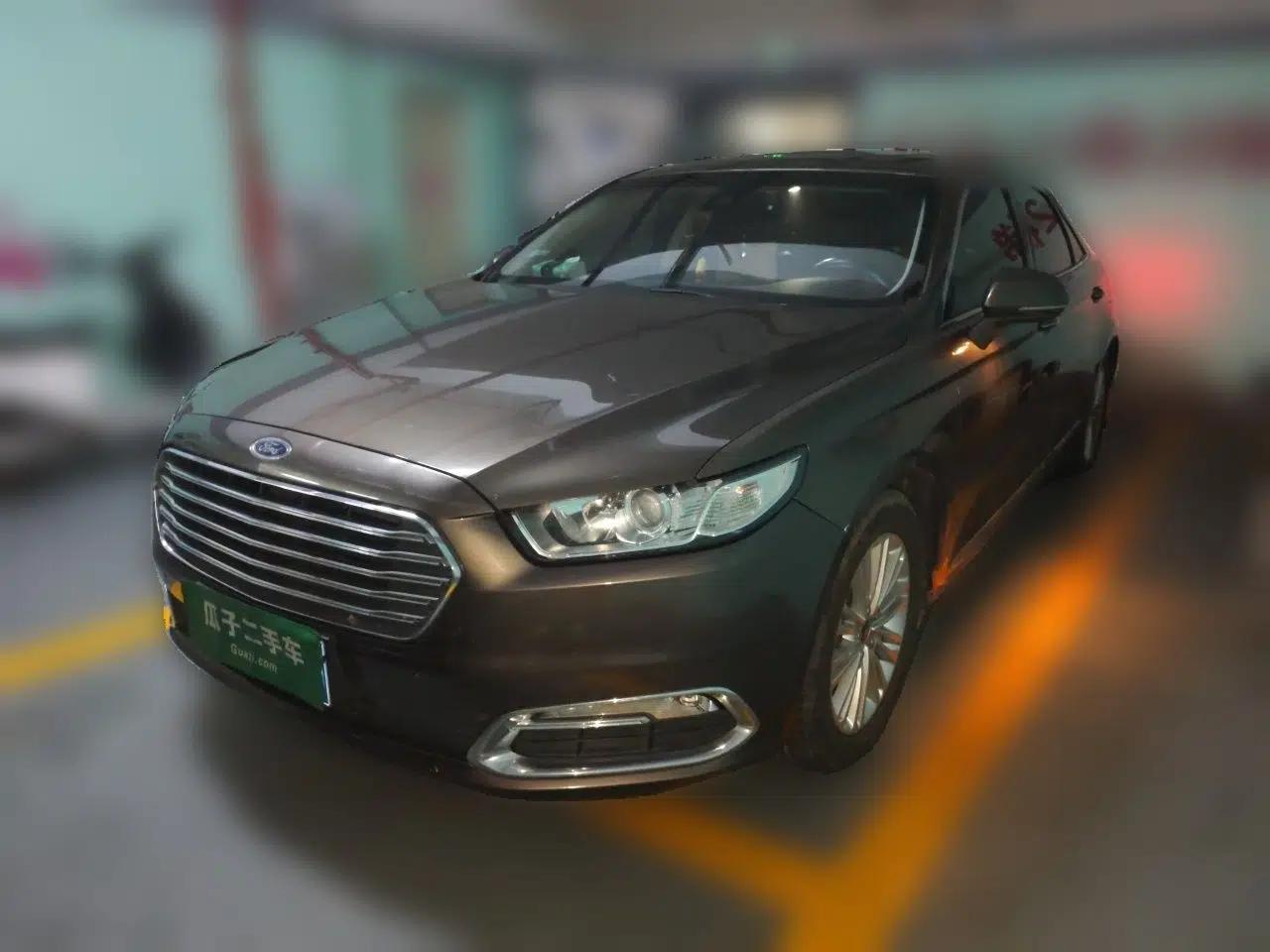 Ford Taurus 2015 EcoBoost 245 Fashion Edition — миниатюра 1