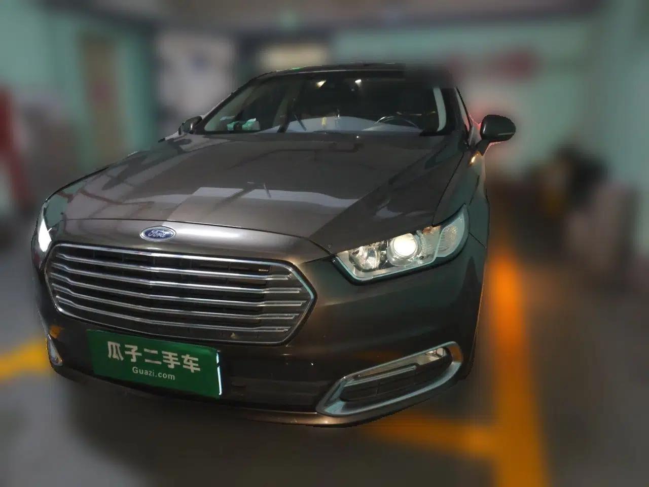 Ford Taurus 2015 EcoBoost 245 Fashion Edition — миниатюра 2