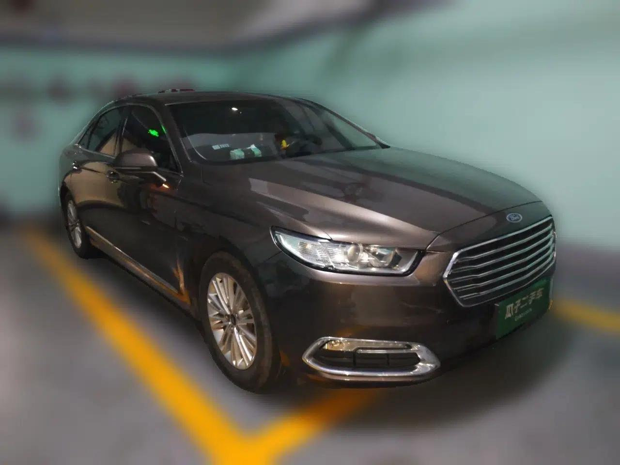 Ford Taurus 2015 EcoBoost 245 Fashion Edition — миниатюра 3