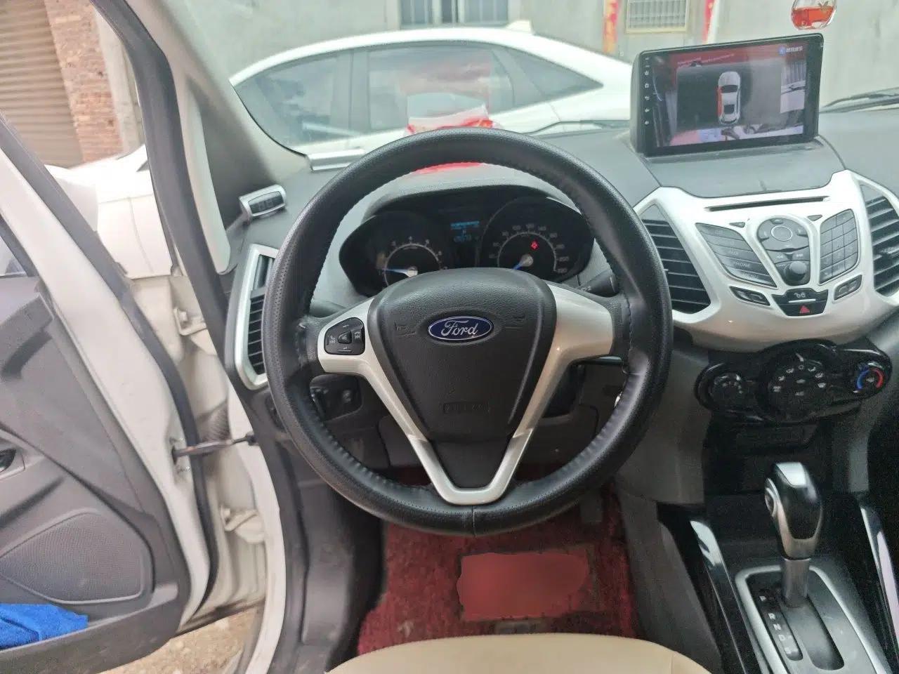 Ford EcoSport 2013 1.5L Automatic Fashion Model — миниатюра 11