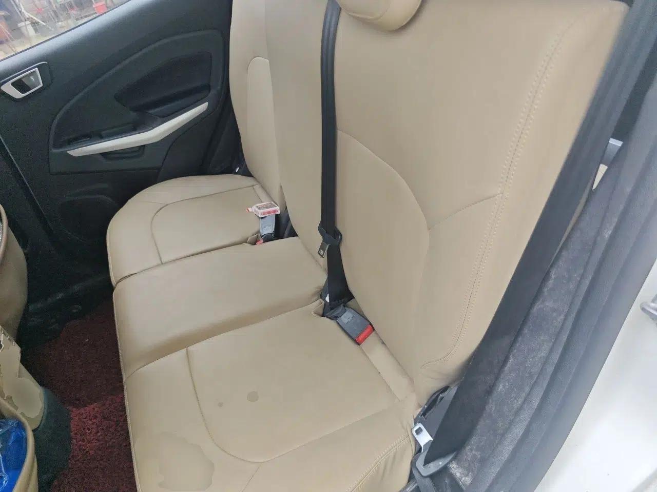 Ford EcoSport 2013 1.5L Automatic Fashion Model — миниатюра 18