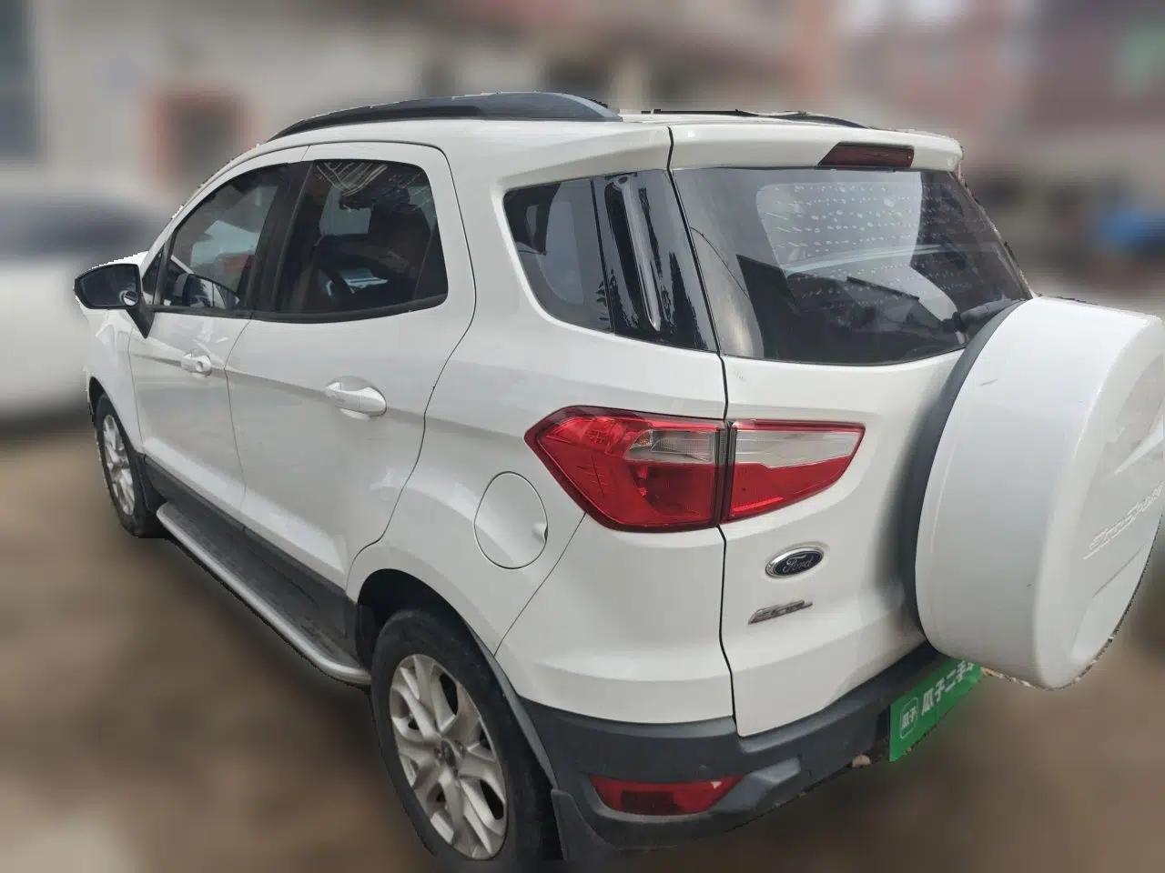 Ford EcoSport 2013 1.5L Automatic Fashion Model — миниатюра 4