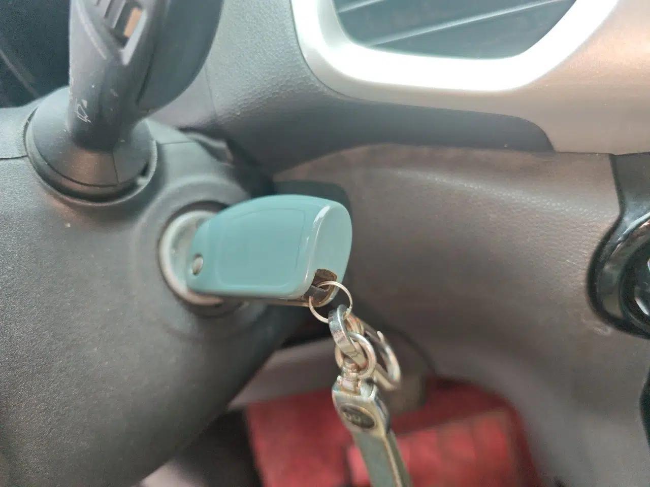 Ford EcoSport 2013 1.5L Automatic Fashion Model — миниатюра 9