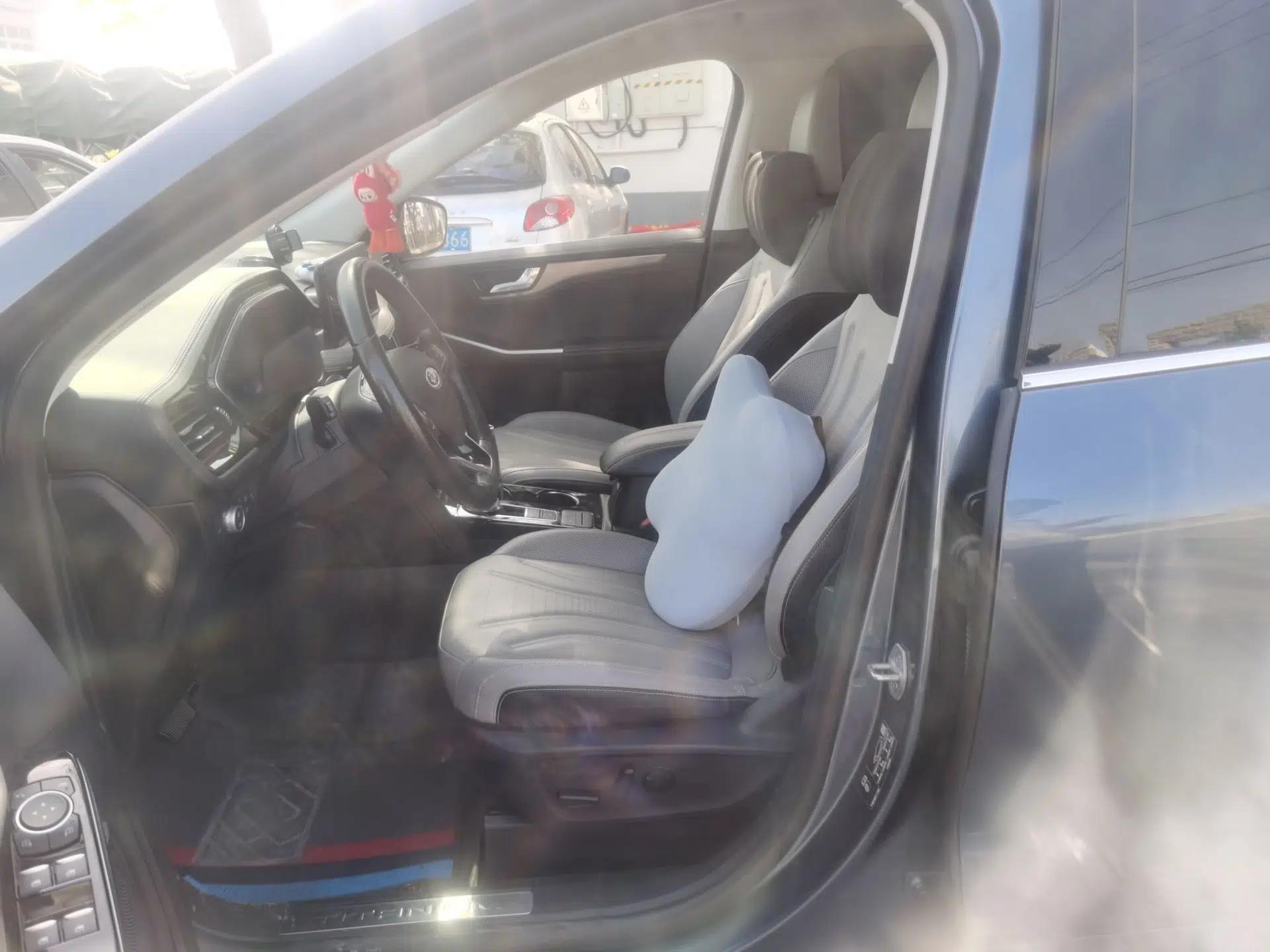 Ford Escape 2020 EcoBoost 245 Two-Wheel Drive Smart & Enjoyment Model — миниатюра 16