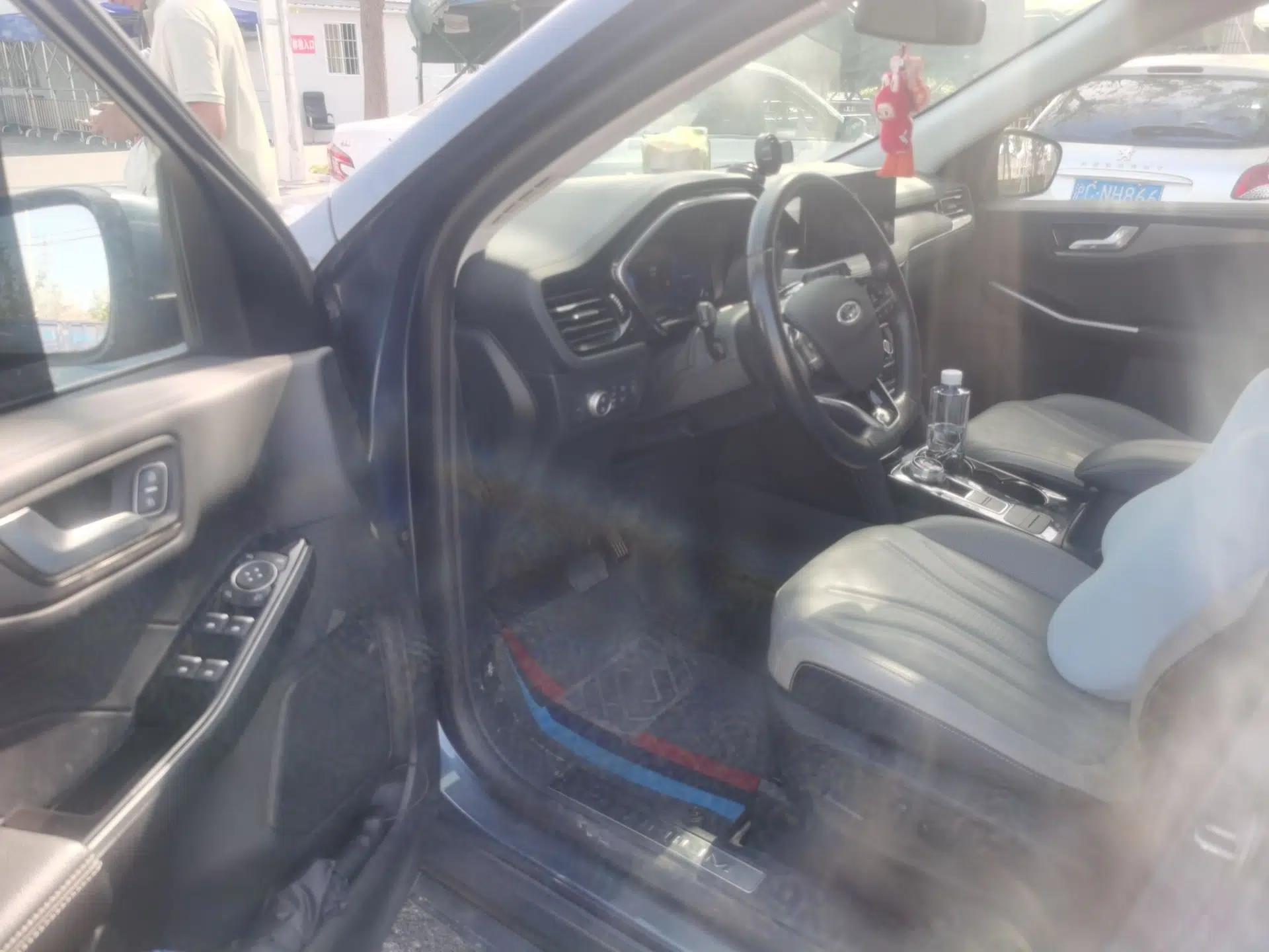 Ford Escape 2020 EcoBoost 245 Two-Wheel Drive Smart & Enjoyment Model — миниатюра 17
