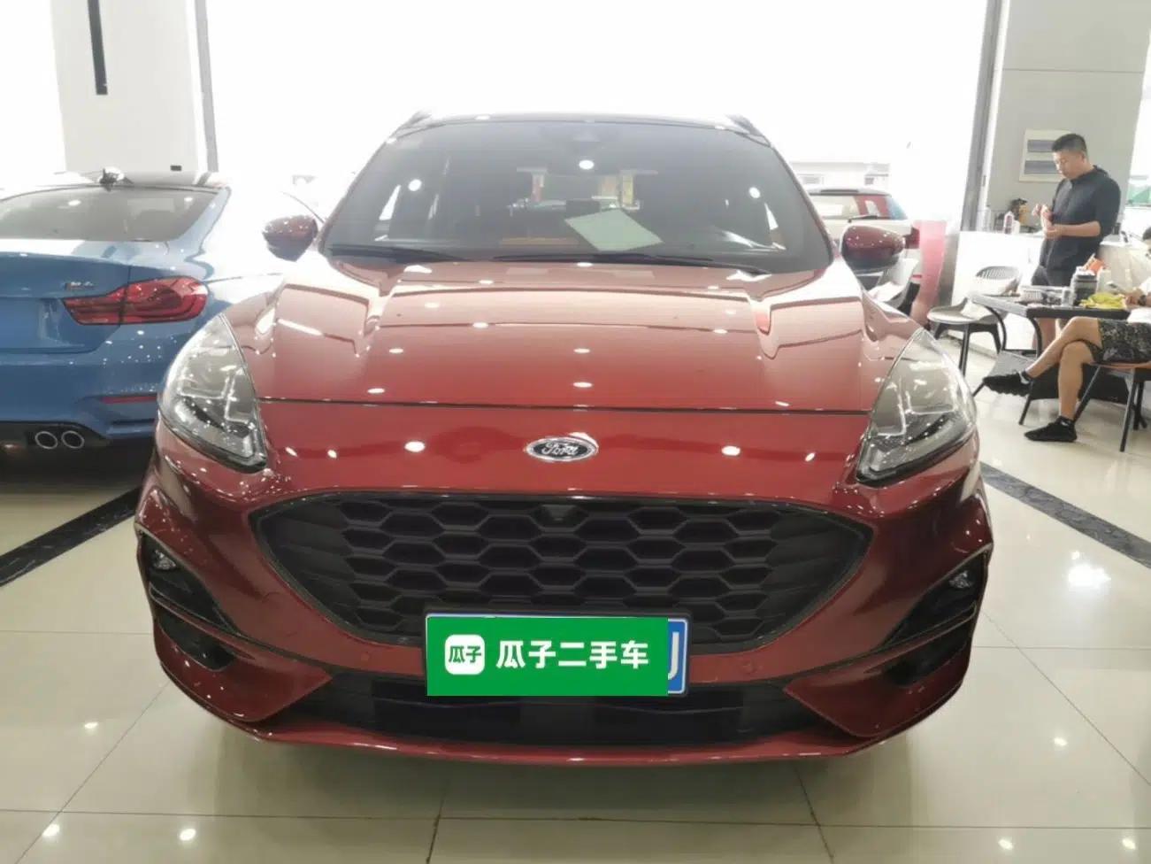 Ford Escape 2020 EcoBoost 245 Four-Wheel Drive Luxury Edition — миниатюра 2