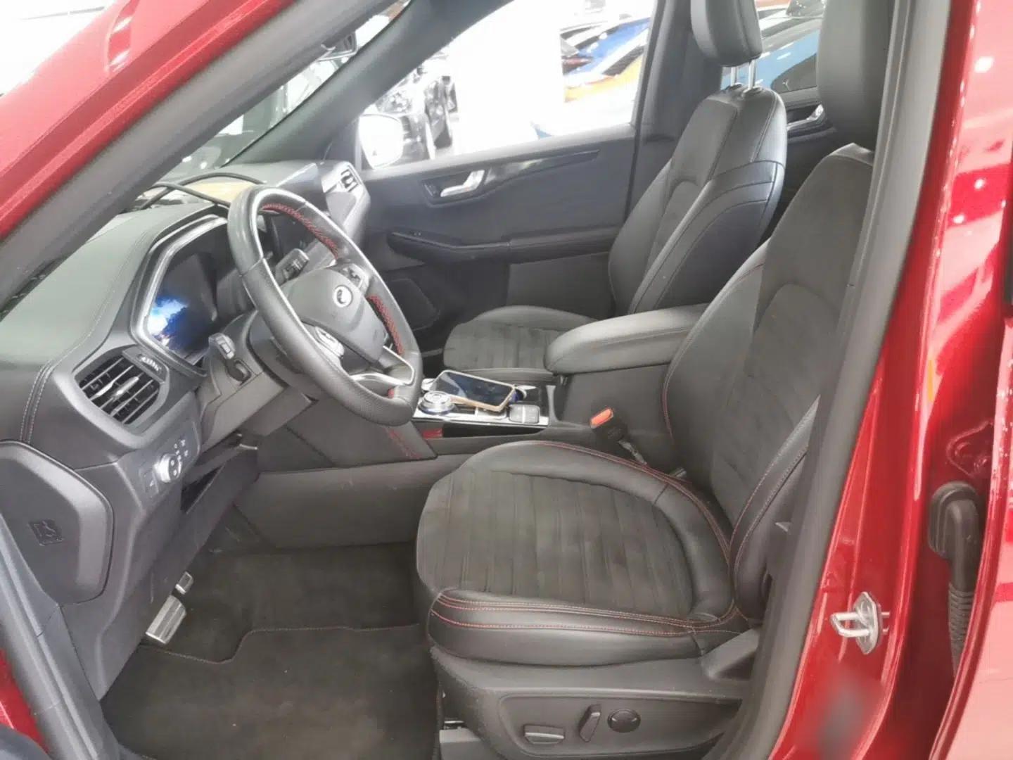 Ford Escape 2020 EcoBoost 245 Four-Wheel Drive Luxury Edition — миниатюра 18