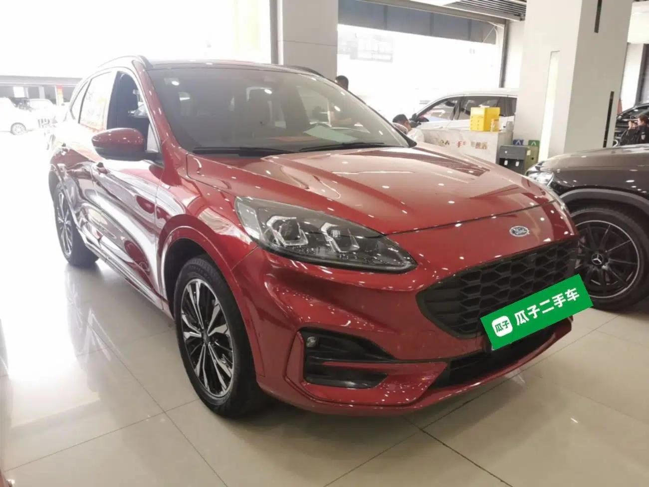 Ford Escape 2020 EcoBoost 245 Four-Wheel Drive Luxury Edition — миниатюра 3