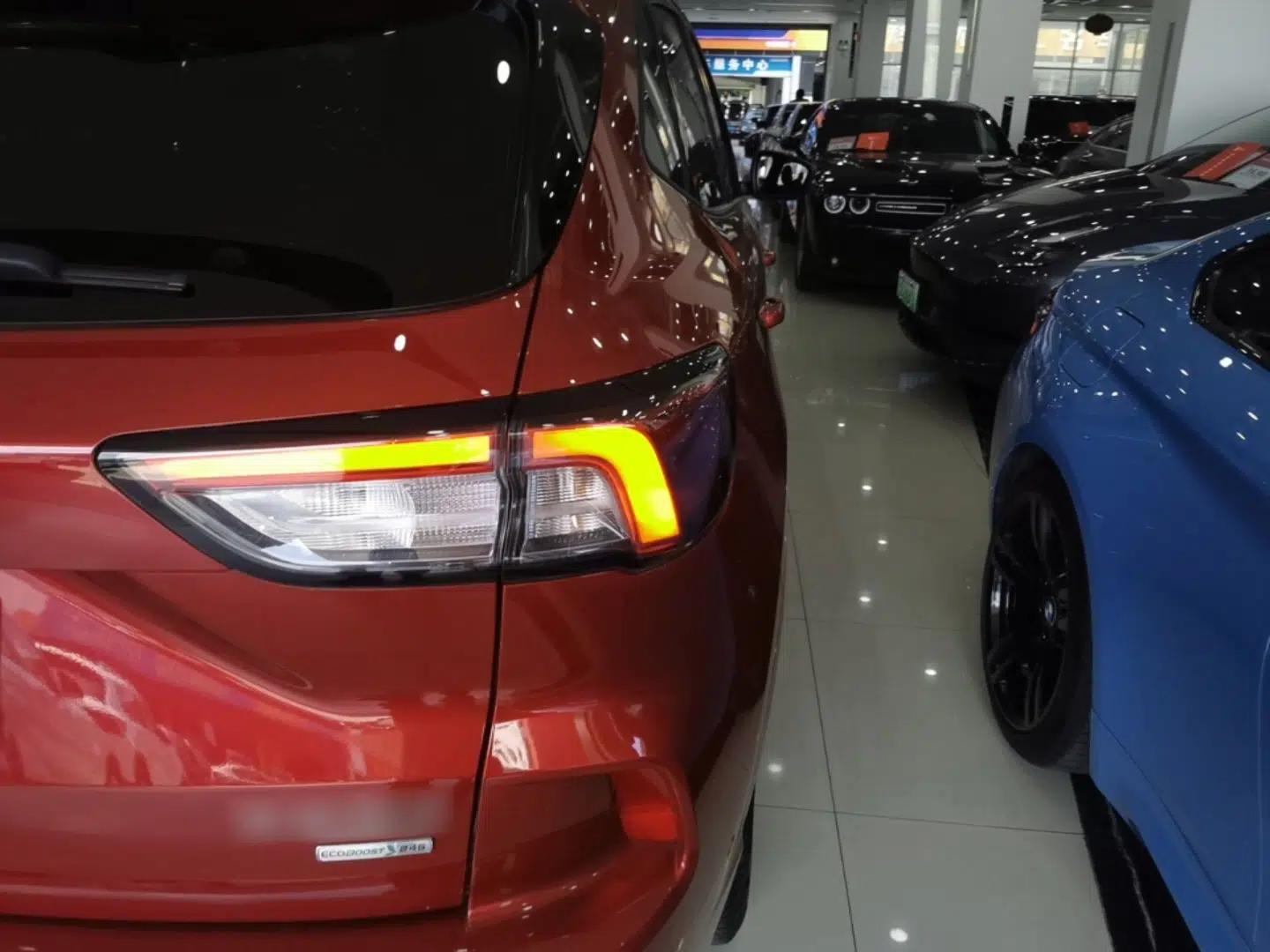 Ford Escape 2020 EcoBoost 245 Four-Wheel Drive Luxury Edition — миниатюра 7
