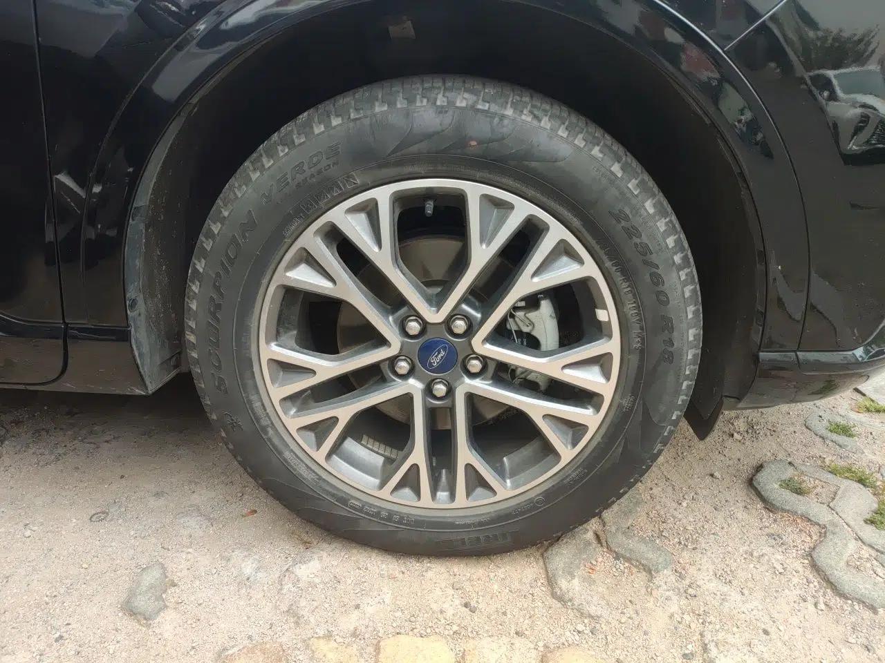 Ford Escape 2024 EcoBoost 245 Two-Wheel-Drive Xiangxiang Model — миниатюра 8