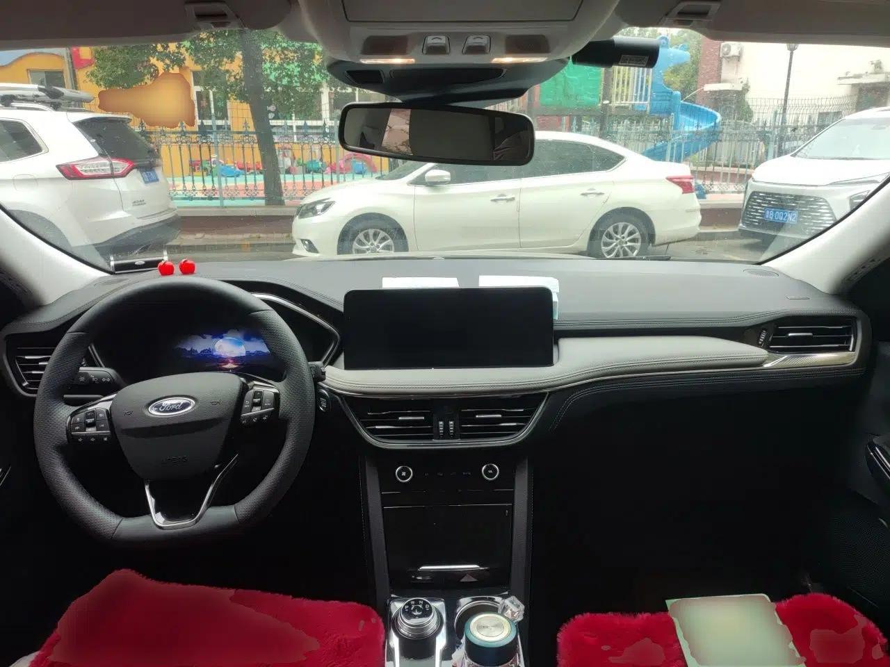 Ford Escape 2024 EcoBoost 245 Two-Wheel-Drive Xiangxiang Model — миниатюра 10