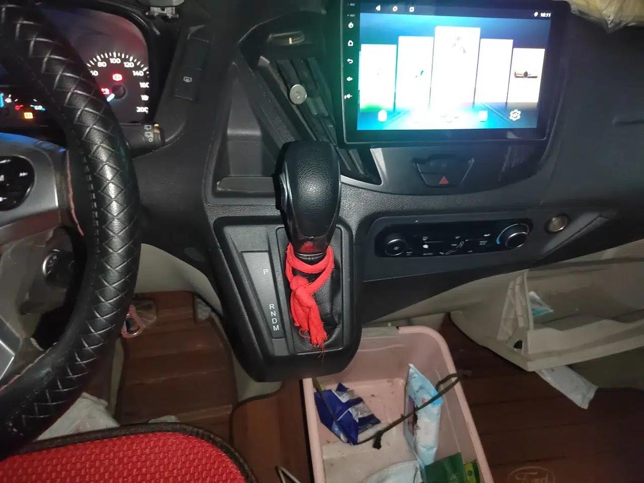 Ford Tourneo Custom 2017 2.0T Automatic Elite Edition — миниатюра 15