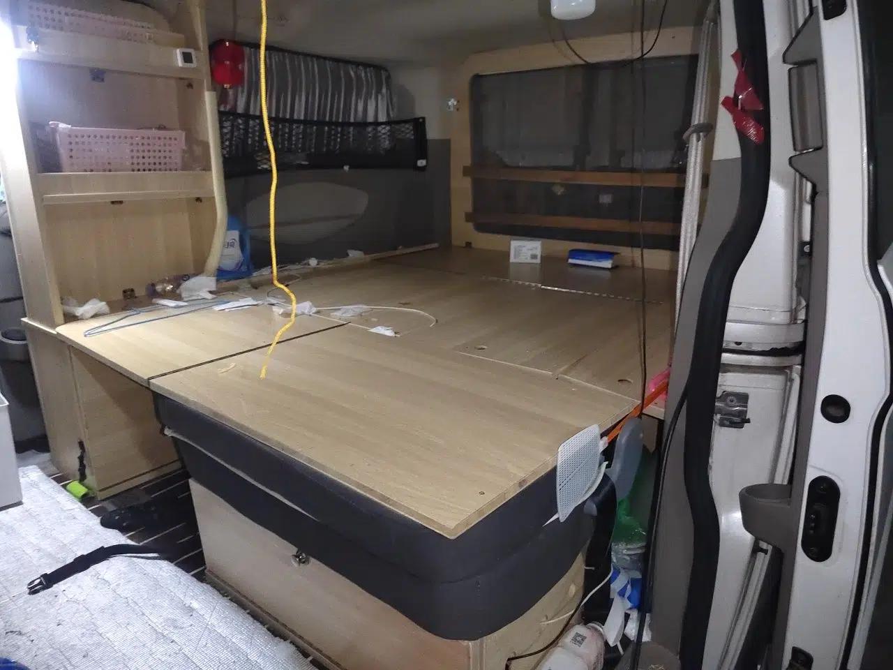 Ford Tourneo Custom 2017 2.0T Automatic Elite Edition — миниатюра 18