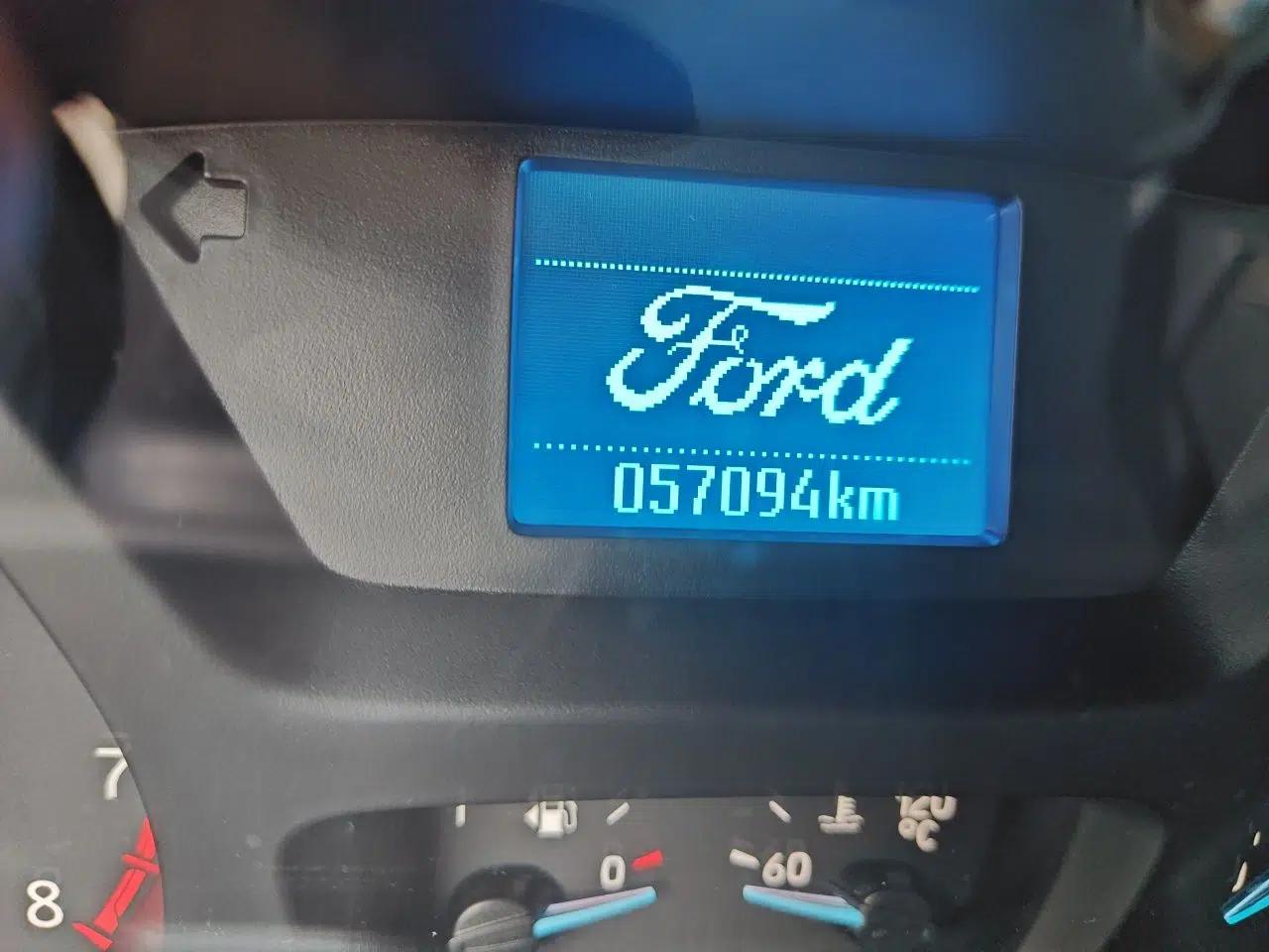 Ford Tourneo Custom 2020 Revised Version 2.0T Automatic Elite Edition — миниатюра 13