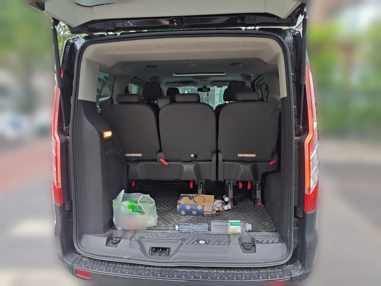 Ford Tourneo Custom 2020 Revised Version 2.0T Automatic Elite Edition — миниатюра 20