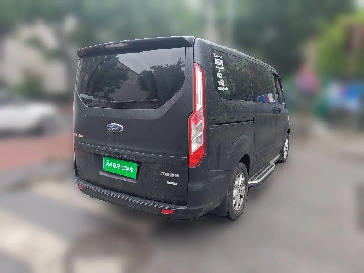 Ford Tourneo Custom 2020 Revised Version 2.0T Automatic Elite Edition — миниатюра 6