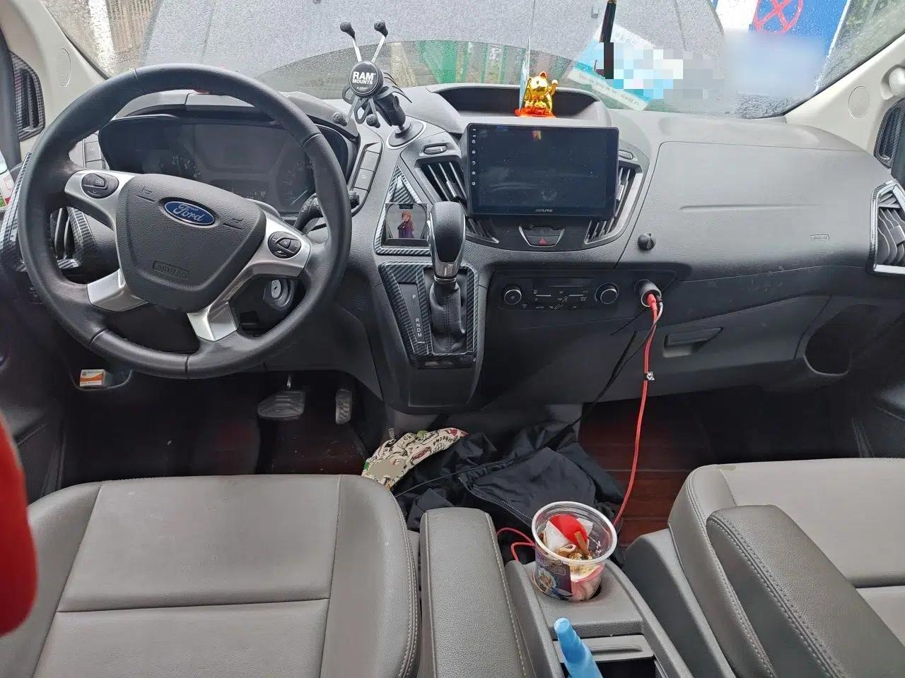 Ford Tourneo Custom 2020 Revised Version 2.0T Automatic Elite Edition — миниатюра 10