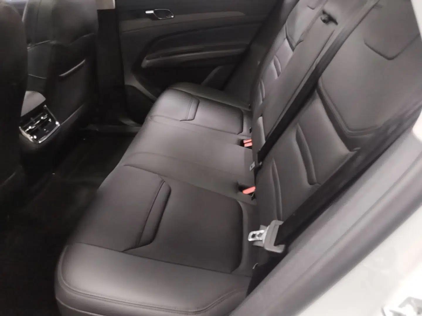 Ford Equator Sport 2022 EcoBoost 170 Platinum Edition — миниатюра 21