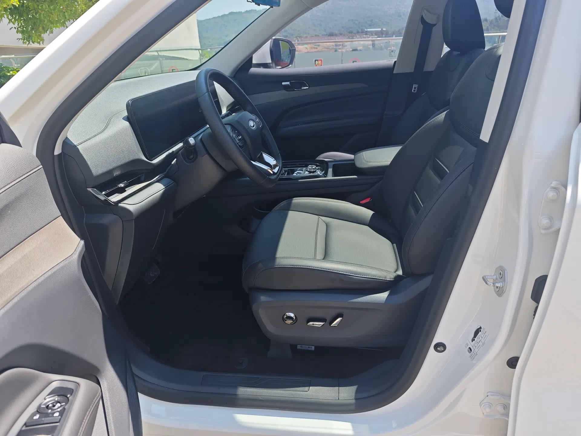 Ford Equator Sport 2022 EcoBoost 170 Platinum Edition — миниатюра 27