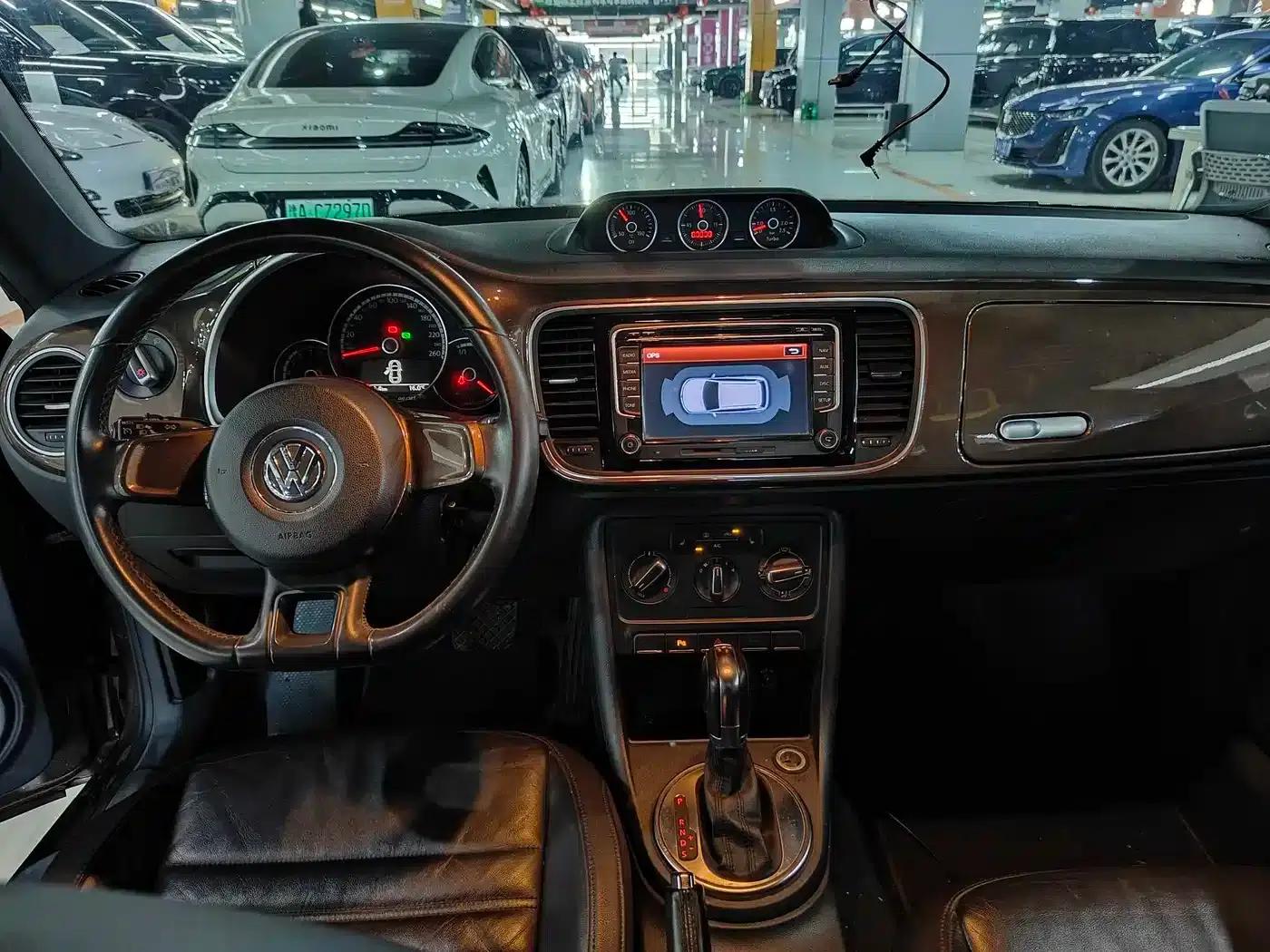 2013 Volkswagen Beetle 1.4TSI Comfort — миниатюра 5
