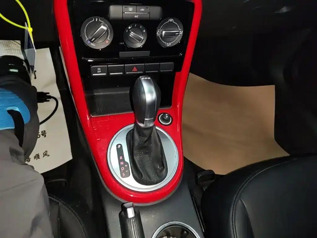 2018 Volkswagen Beetle 180TSI Comfortline — миниатюра 14