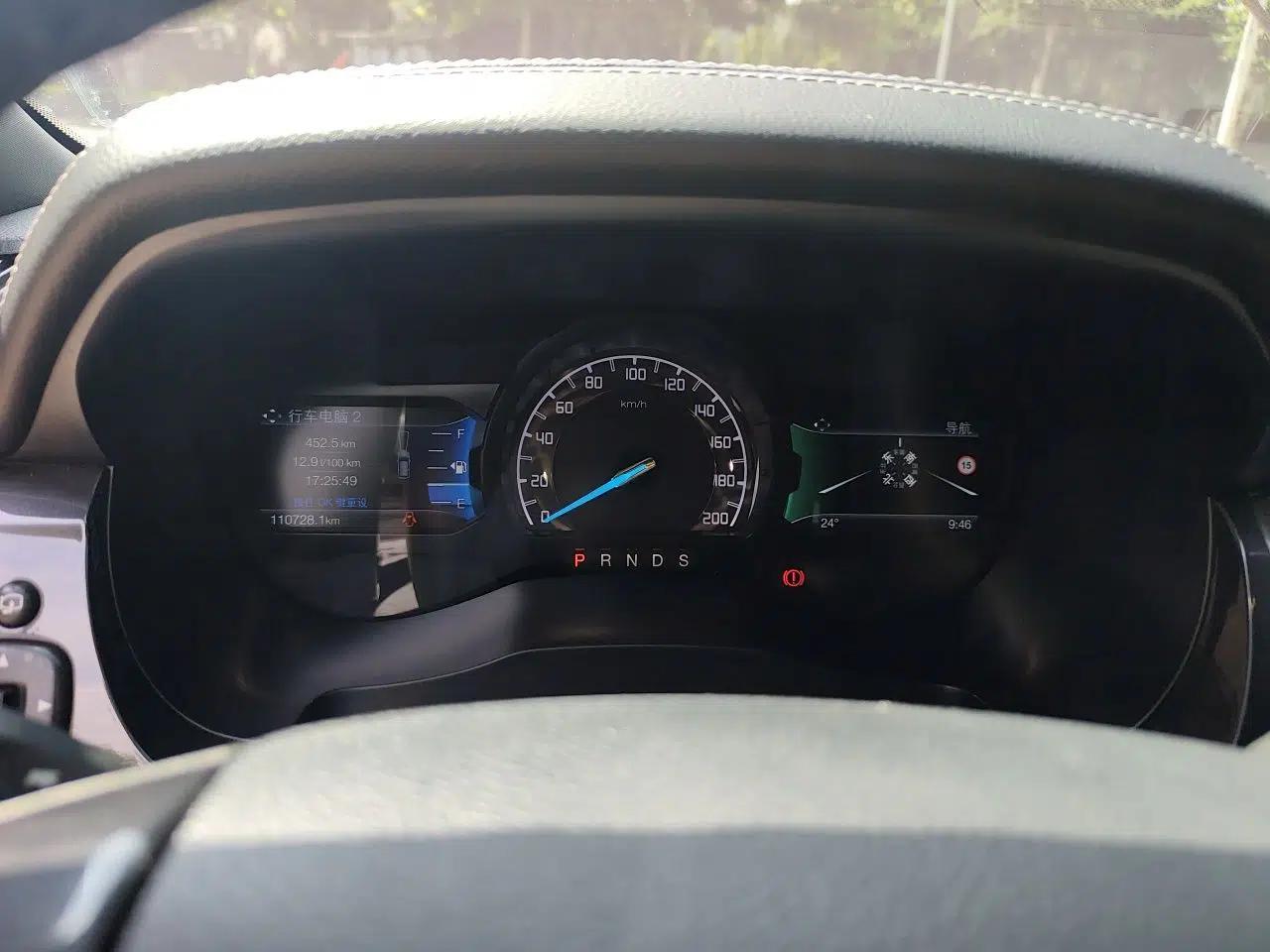 Ford Everest 2019 2.0T Gasoline Automatic 4x4 Flagship Edition 7 Seats — миниатюра 12