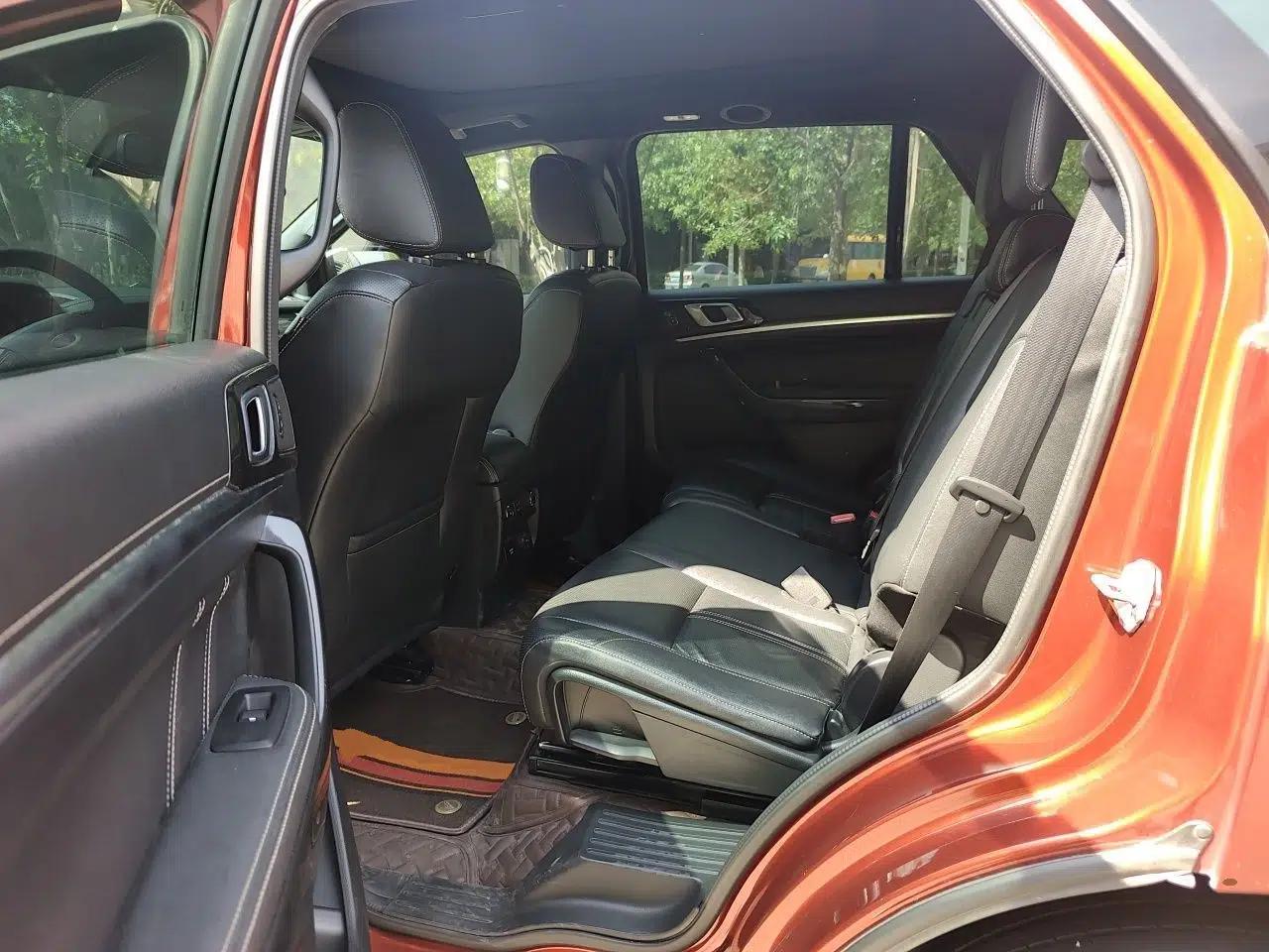 Ford Everest 2019 2.0T Gasoline Automatic 4x4 Flagship Edition 7 Seats — миниатюра 18