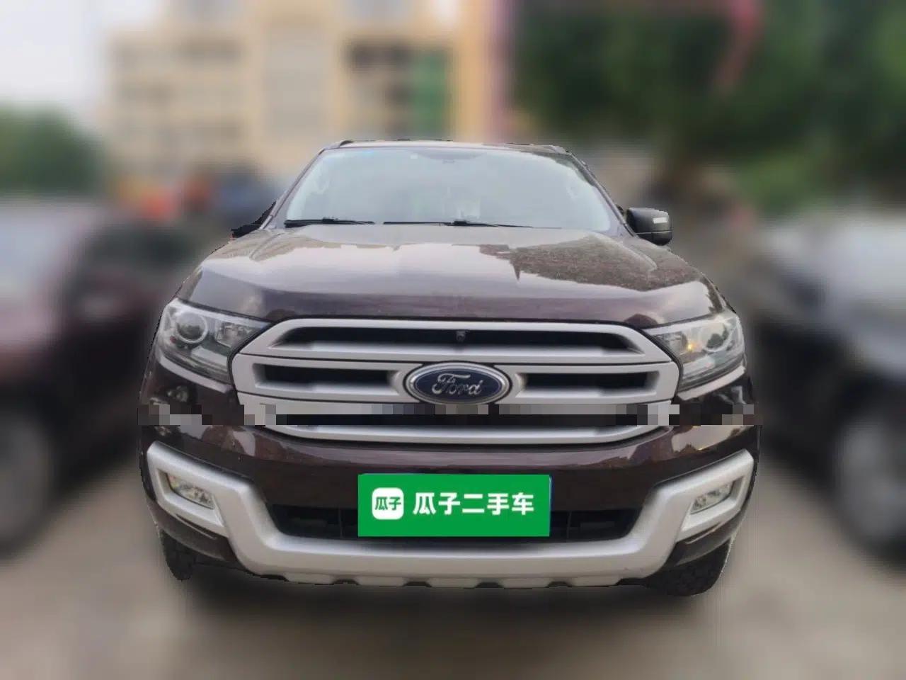 Ford Everest 2017 2.0T Gasoline Automatic 4x4 Elite Edition 5 Seats — миниатюра 2