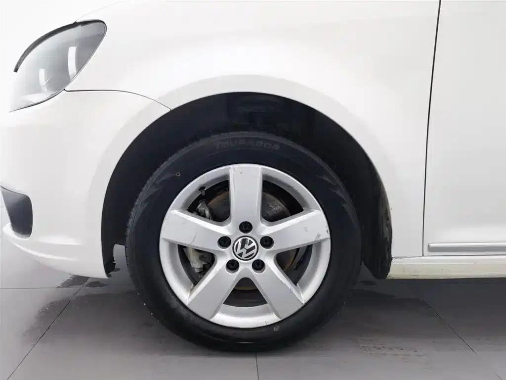 2011 Volkswagen Touran 1.4T Manual Smart Edition 5-seater — миниатюра 17