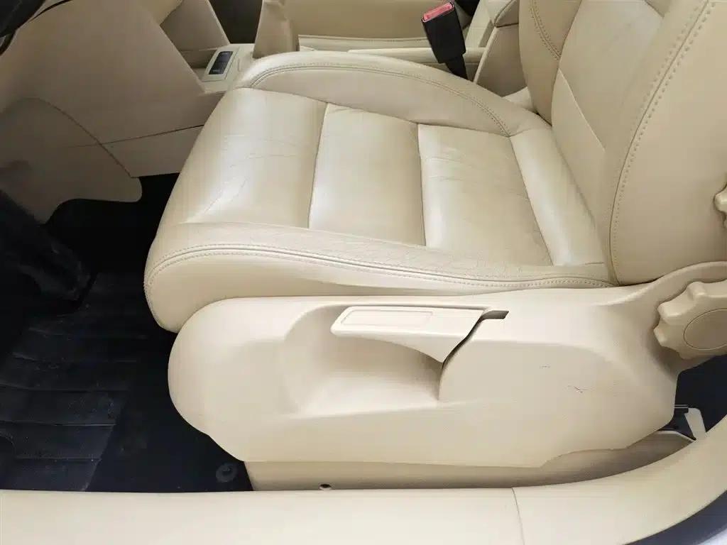 2011 Volkswagen Touran 1.4T Manual Smart Edition 5-seater — миниатюра 20