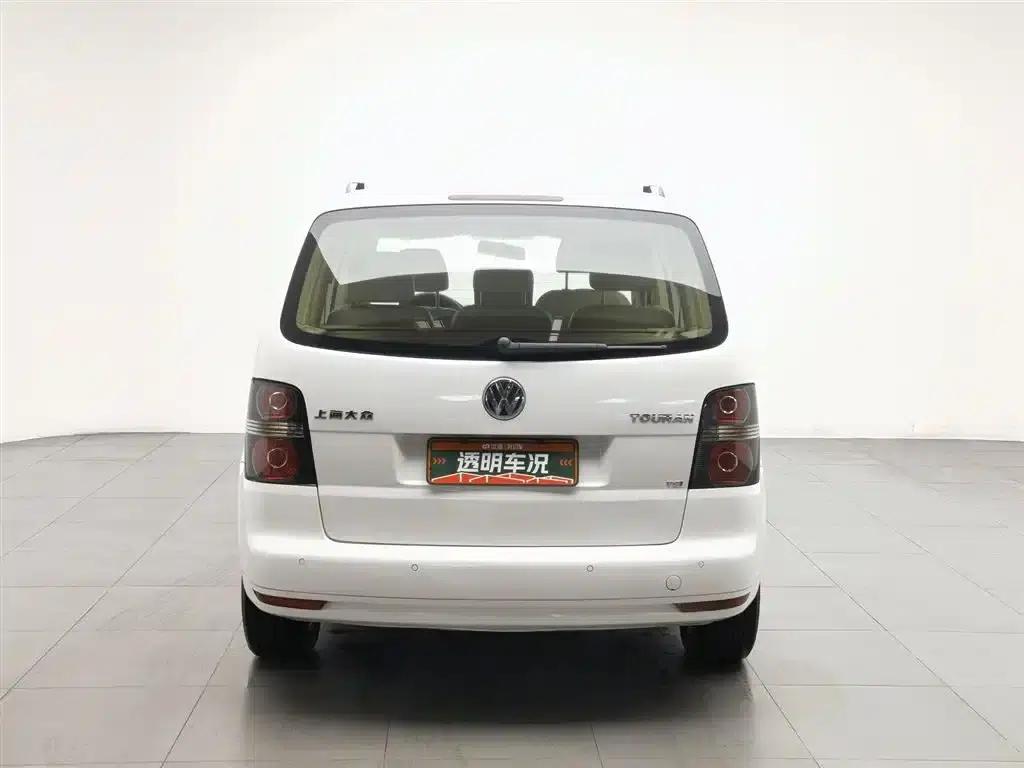 2011 Volkswagen Touran 1.4T Manual Smart Edition 5-seater — миниатюра 4