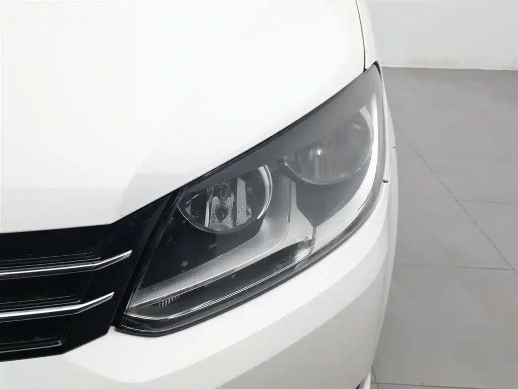 2011 Volkswagen Touran 1.4T Manual Smart Edition 5-seater — миниатюра 7