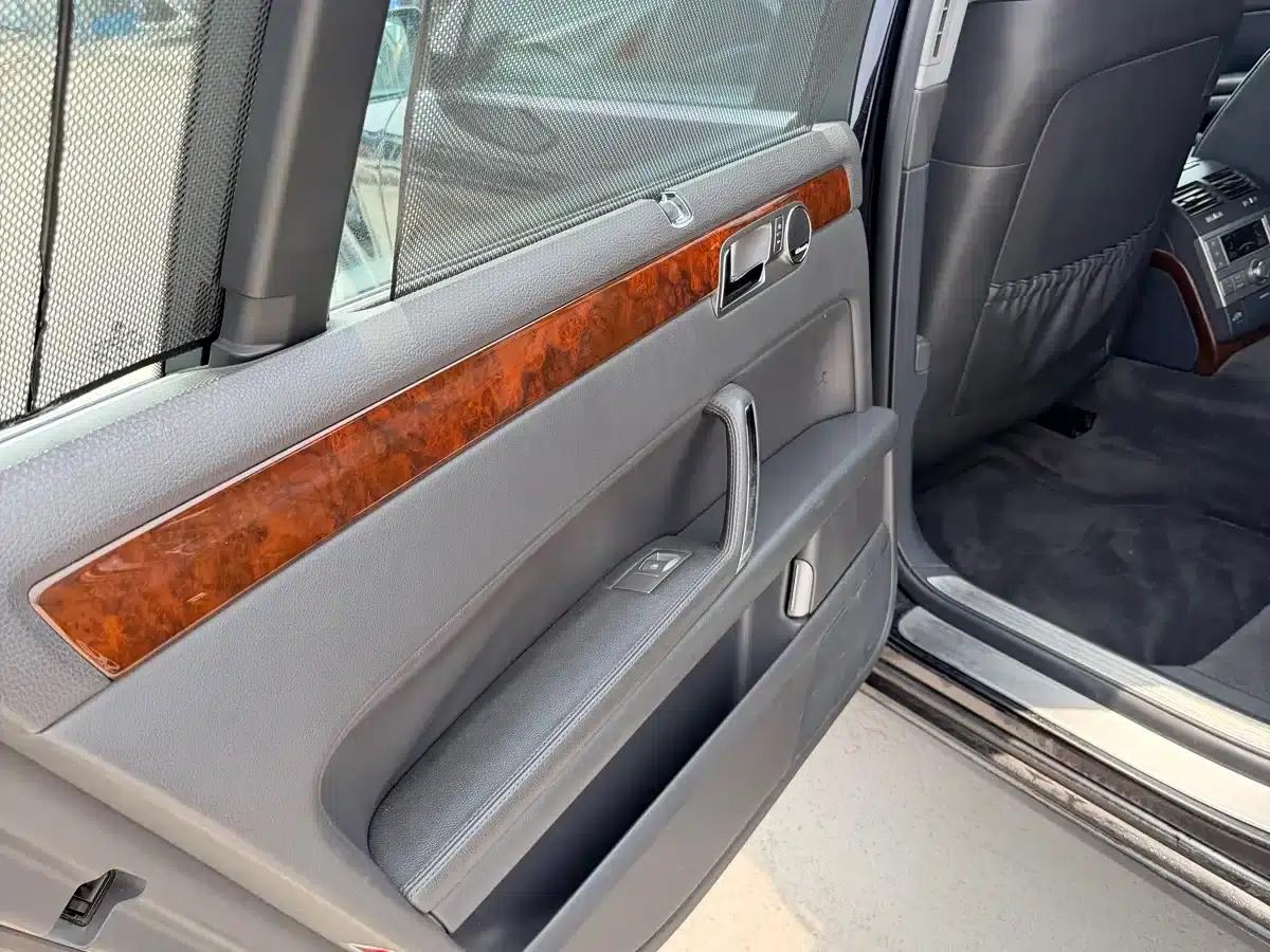 Phaeton 2011 3.6L V6 5-seater Extended Comfort Edition — миниатюра 13