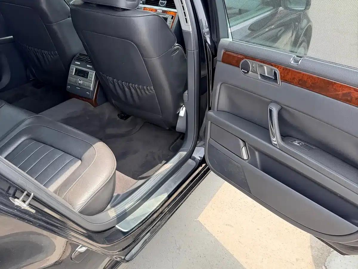 Phaeton 2011 3.6L V6 5-seater Extended Comfort Edition — миниатюра 17