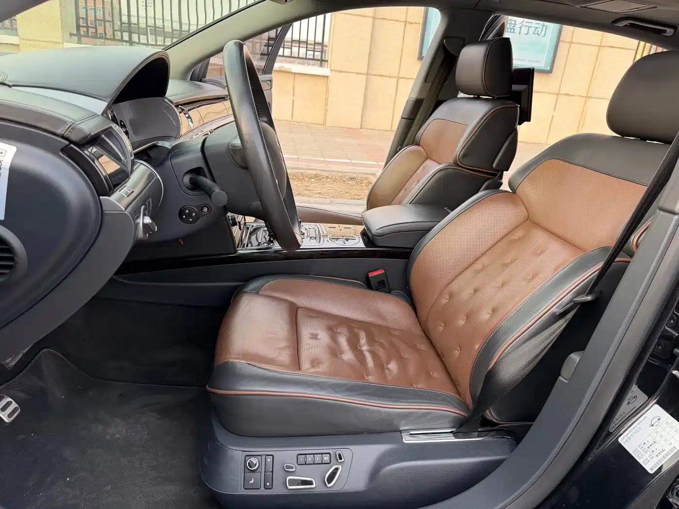 Phaeton 2015 3.0L Exclusive Edition — миниатюра 12