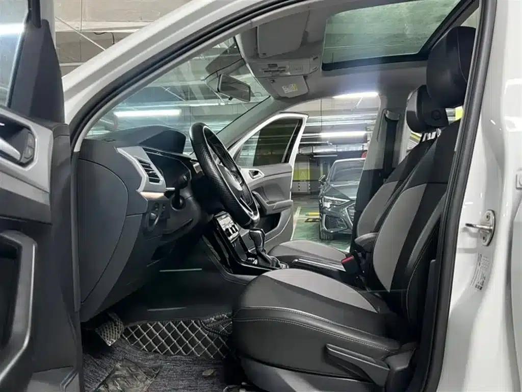 T-Cross 2021 1.5L Automatic 30th Anniversary Edition — миниатюра 7